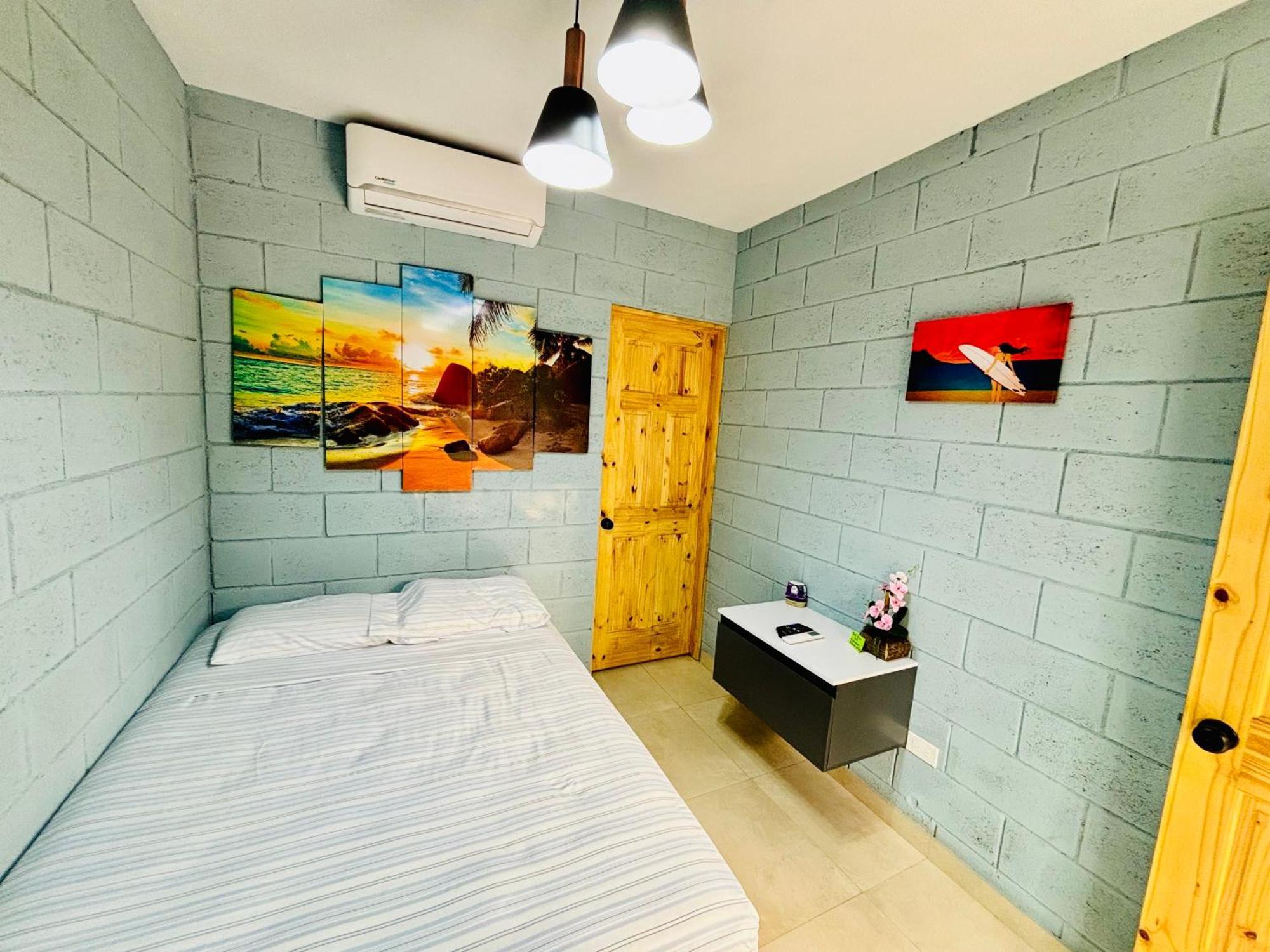 Hostal Camila'S Tamanique Exterior photo