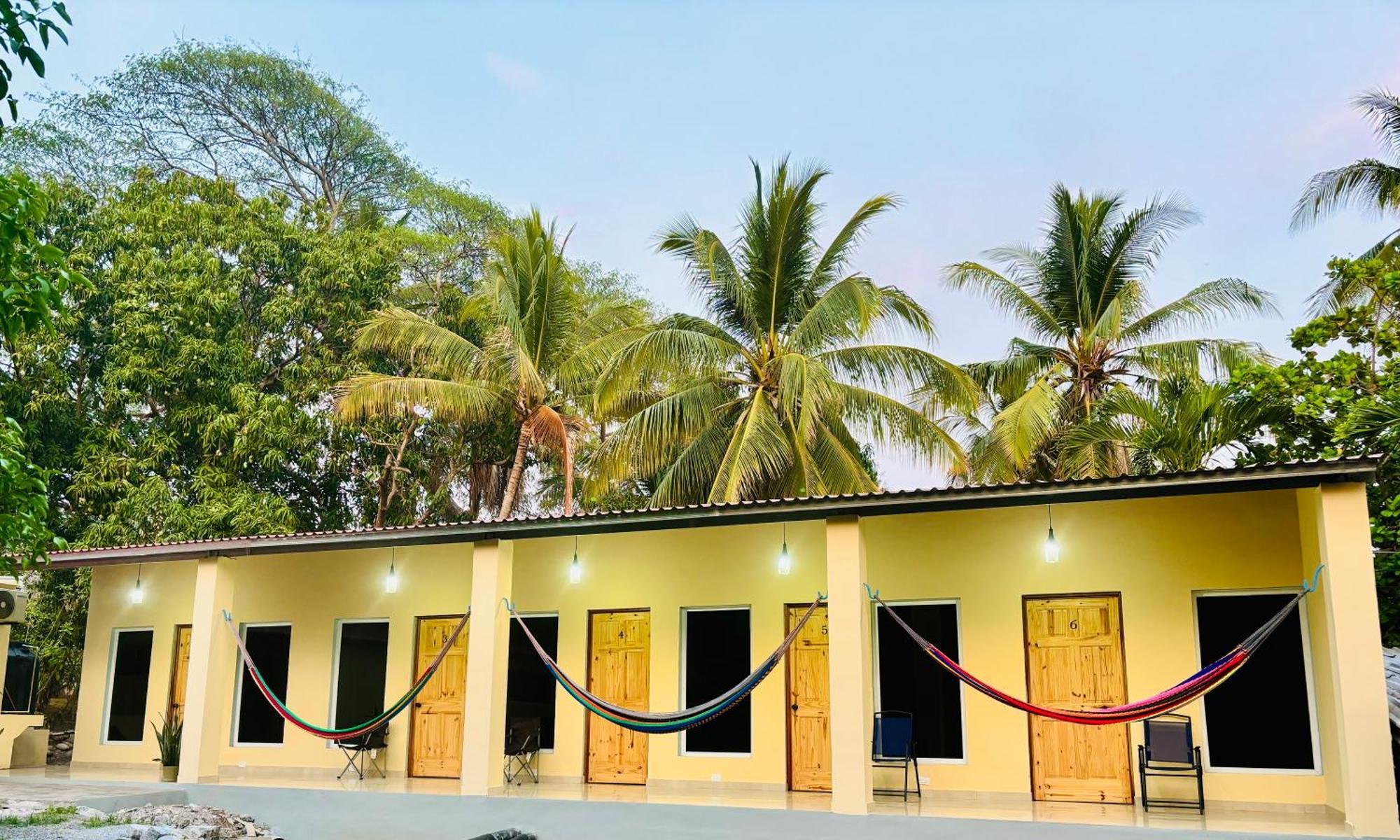 Hostal Camila'S Tamanique Exterior photo