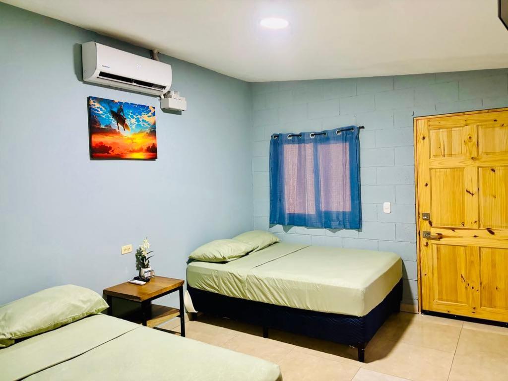 Hostal Camila'S Tamanique Exterior photo