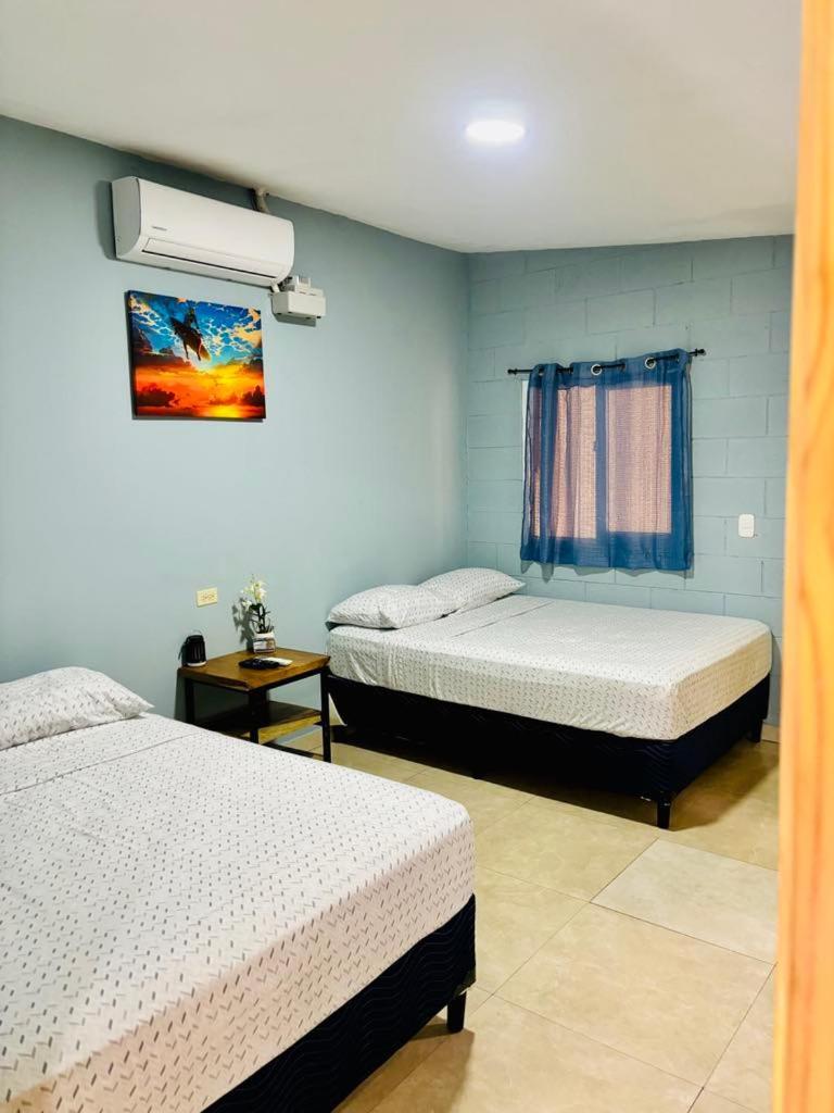 Hostal Camila'S Tamanique Exterior photo